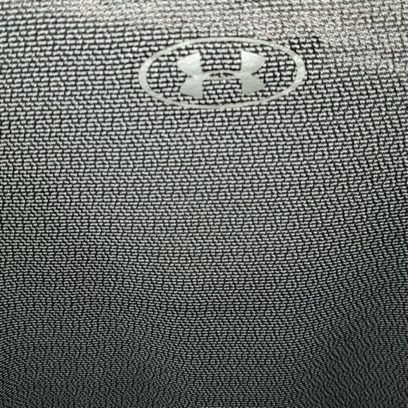 LAST CHANCE Under Armour Graphic Logo Sz M V-neck Gray Short Sleeve Pullover Top - Picture 6 of 9